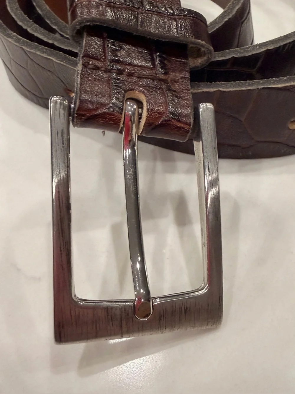 H&M Men’s Brown Leather Belt Size 35-36 Made in Sweden Classic Silver Buckle
